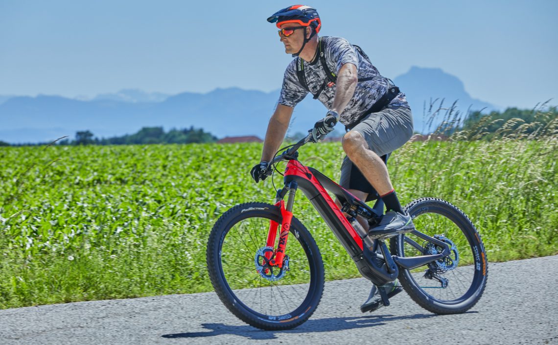 Mann auf Fahrrad