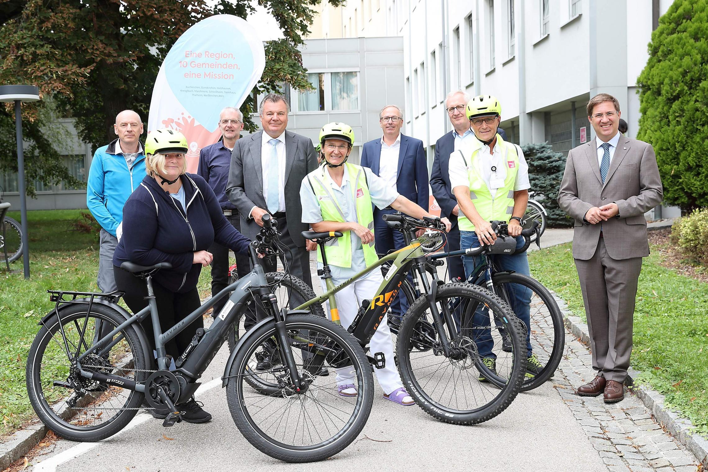 Personen mit Fahrrädern