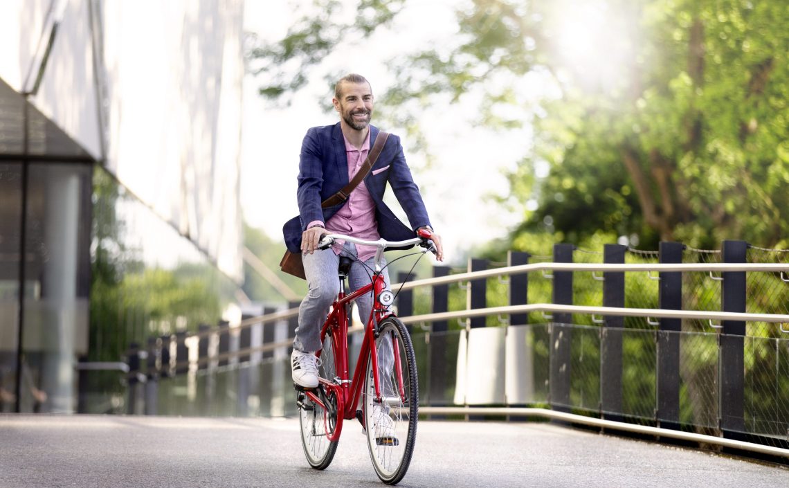 Mann auf Fahrrad